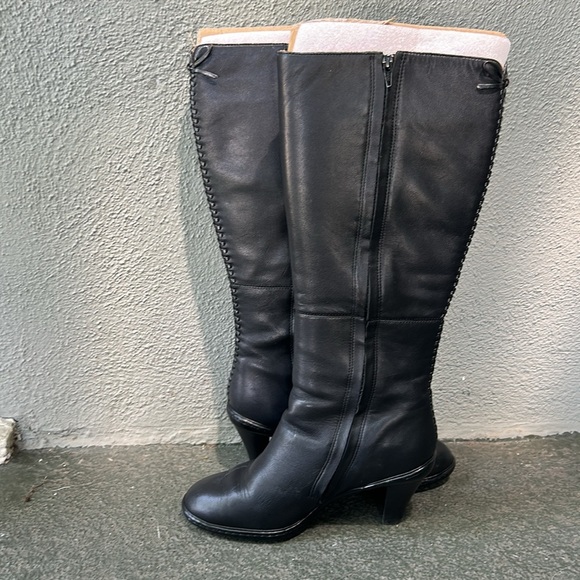 Sofft Knee High Black Heeled Boots Classic Leather Goth Comfort Sz 7.5 - Picture 6 of 11